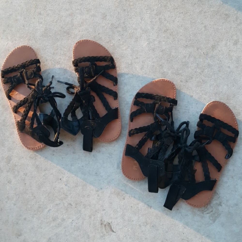 🤑❤4/$20 sale❤Children's place black sandals